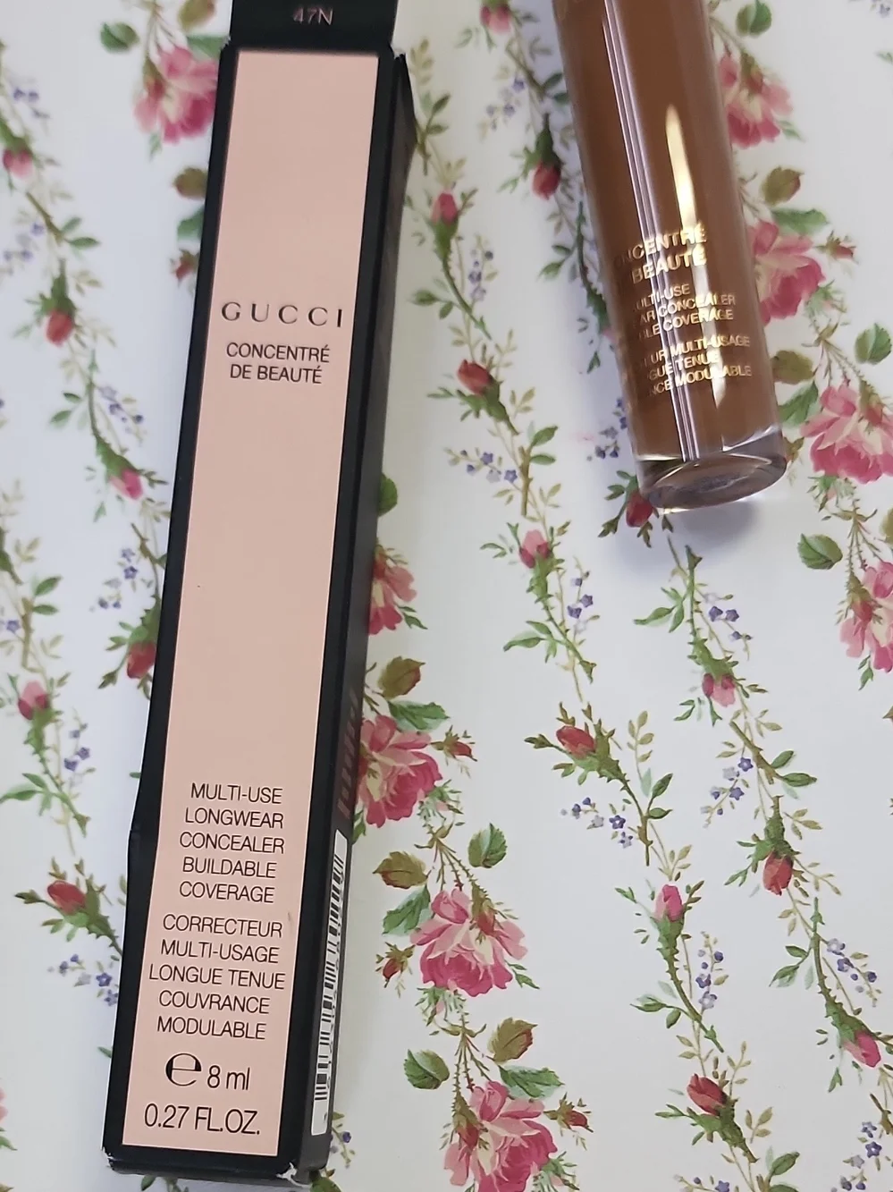 Gucci Makeup Concealer Concentré de Beauté — Medium Deep Brown with Floral Cap